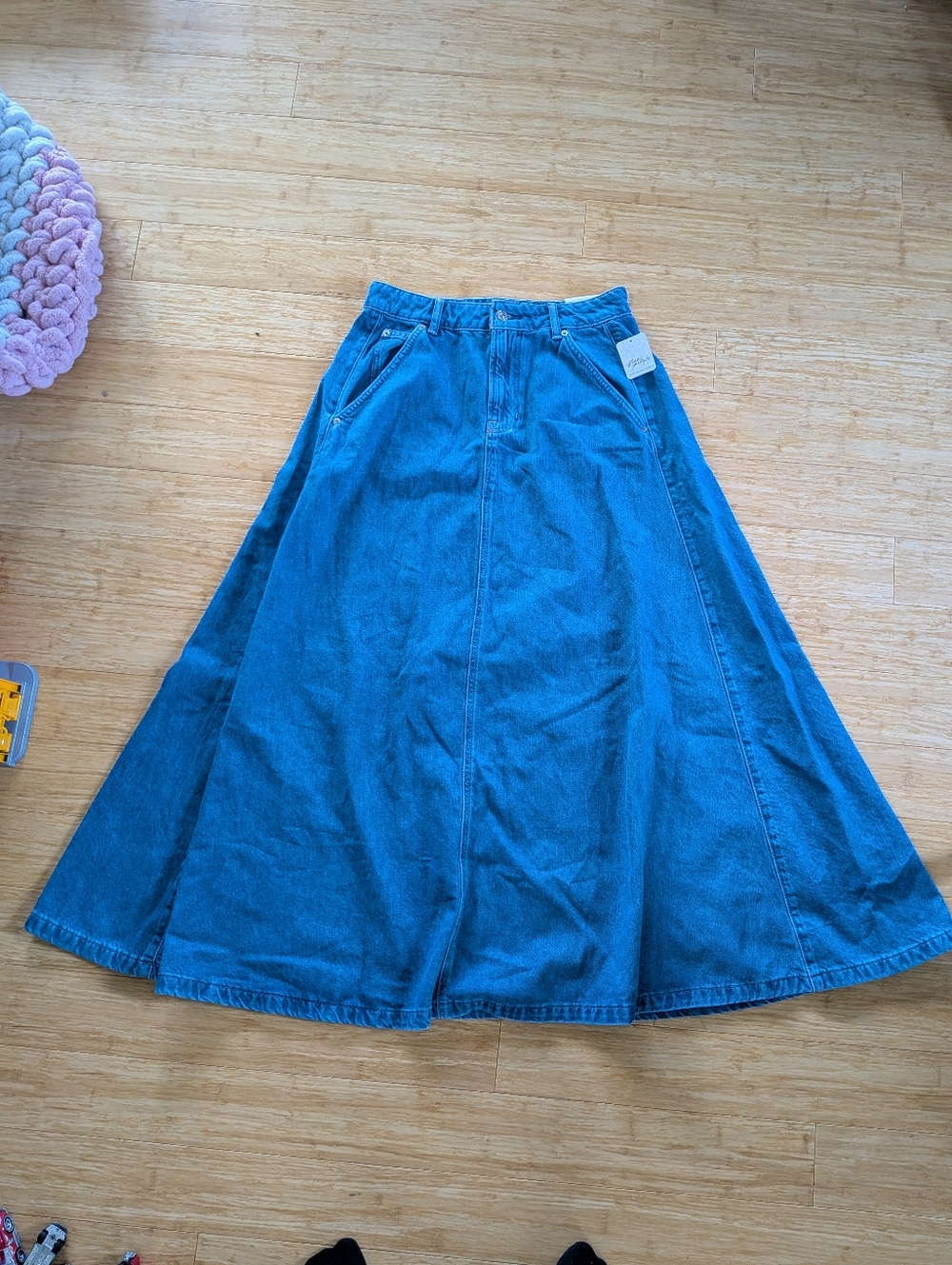 ✨ Nwt We The Free Sidney Denim Skirt Size 28 - Picture 4 of 8